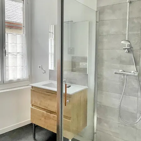 Le Layris - Maison Independante Avec Cour Campan