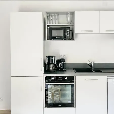 Le Layris - Maison Independante Avec Cour * Campan