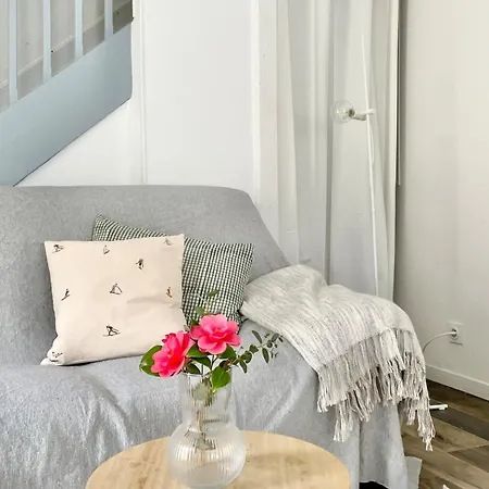 Le Layris - Maison Independante Avec Cour